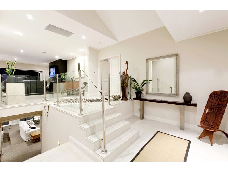 28 COWAN ROAD, St Ives NSW 2075