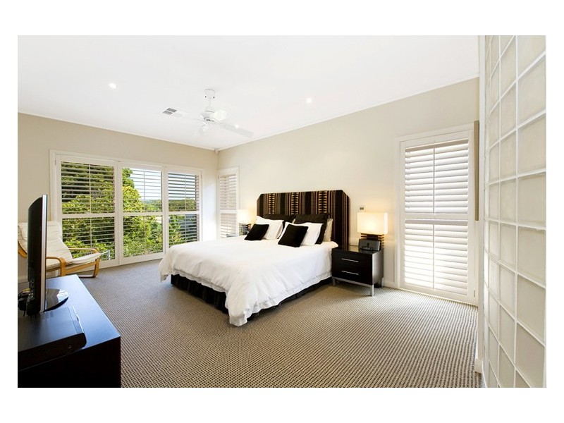 28 COWAN ROAD, St Ives NSW 2075