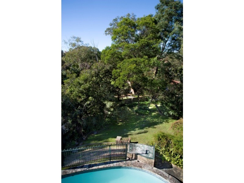 37 DALTON ROAD, St Ives NSW 2075