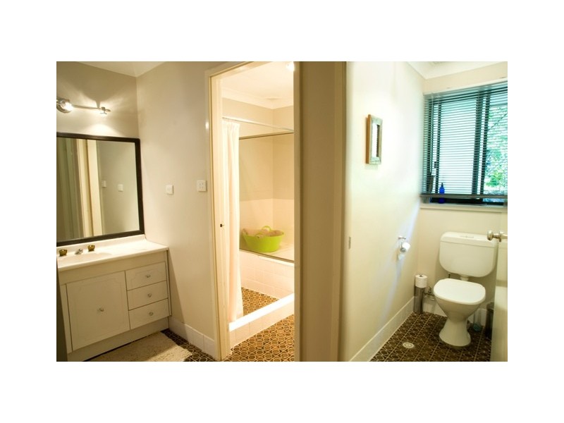 37 DALTON ROAD, St Ives NSW 2075