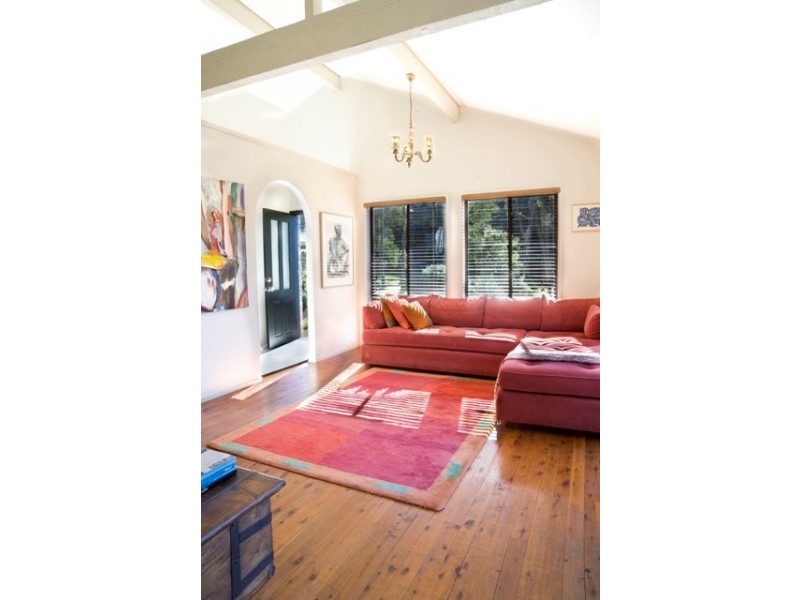 37 DALTON ROAD, St Ives NSW 2075