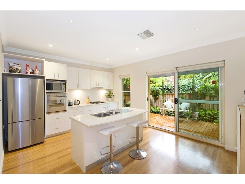 1B SHINFIELD AVENUE, St Ives NSW 2075