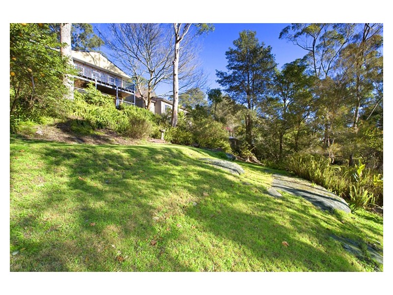 60 WARRIMOO AVENUE, St Ives NSW 2075