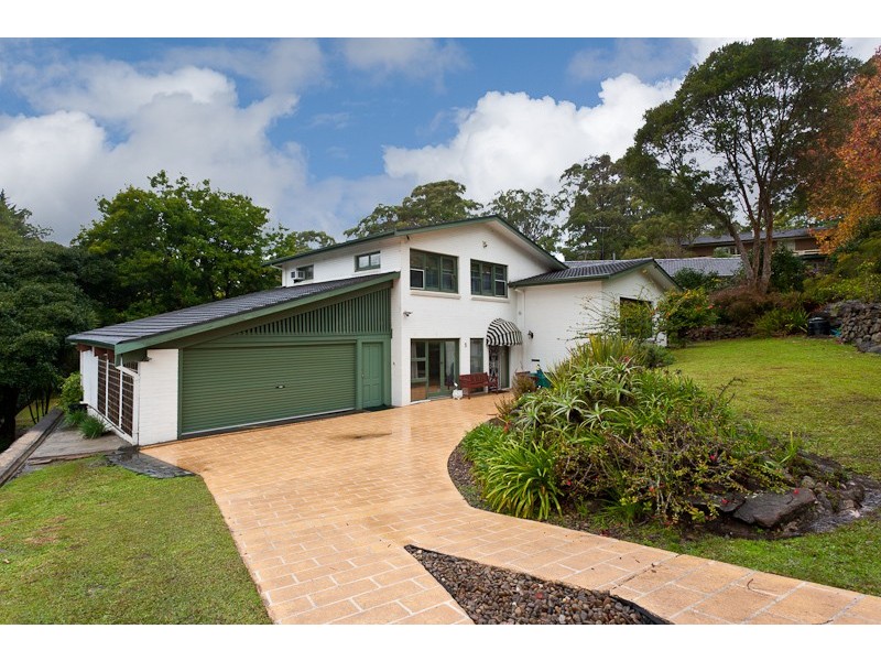 5 RALEIGH CRESCENT, St Ives NSW 2075