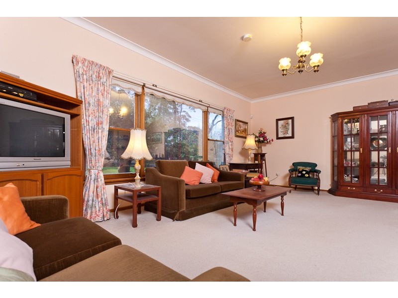 5 RALEIGH CRESCENT, St Ives NSW 2075