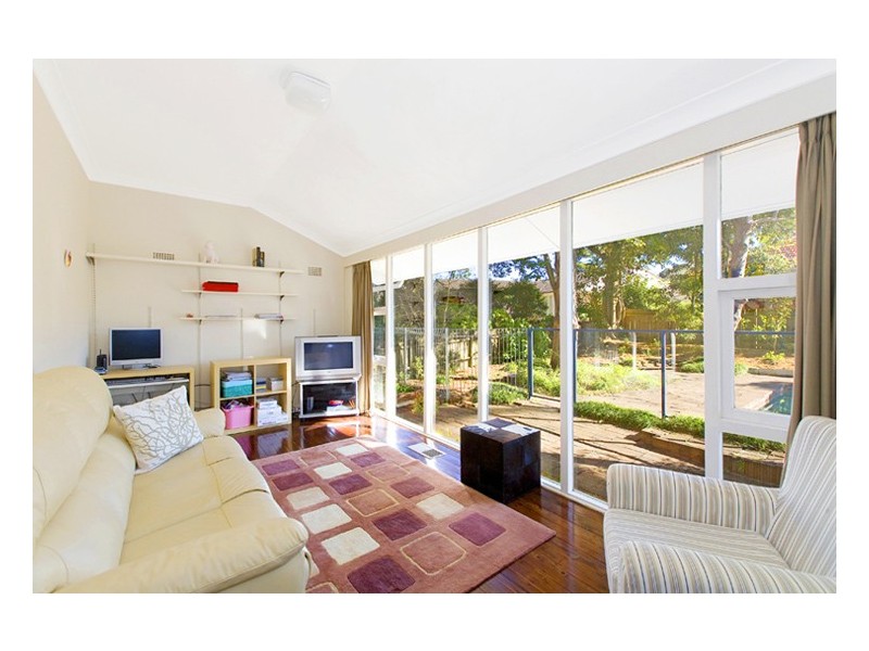 54 MEMORIAL AVENUE, St Ives NSW 2075