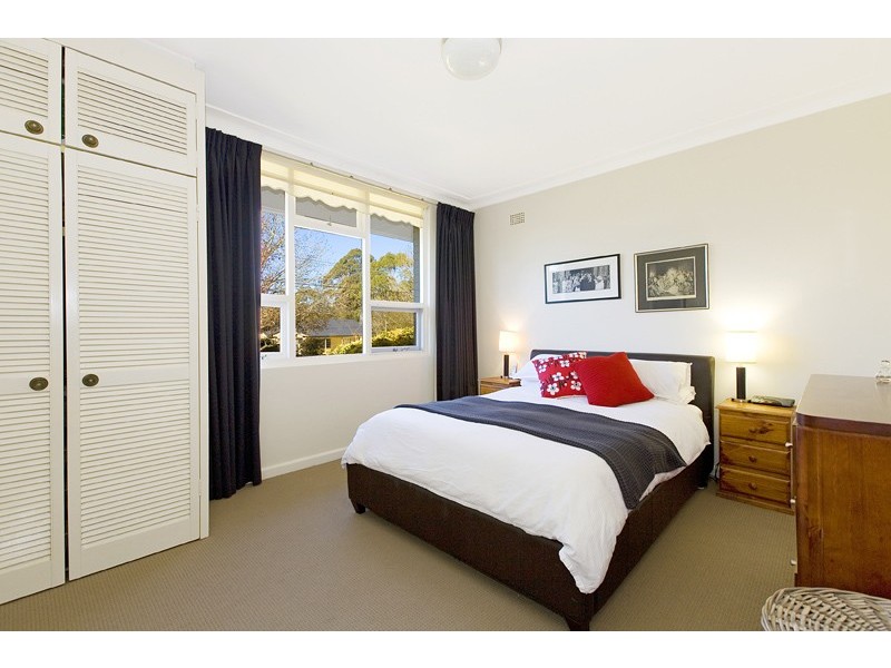 54 MEMORIAL AVENUE, St Ives NSW 2075