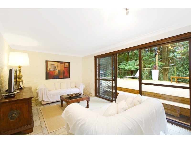 10 ADELONG PLACE, Wahroonga NSW 2076