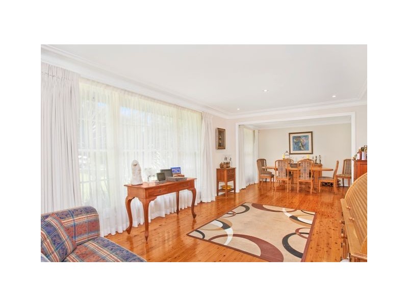 18 LANCASTER AVENUE, St Ives NSW 2075