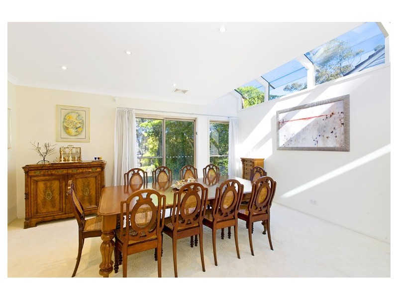 19 CARMEN STREET, St Ives NSW 2075