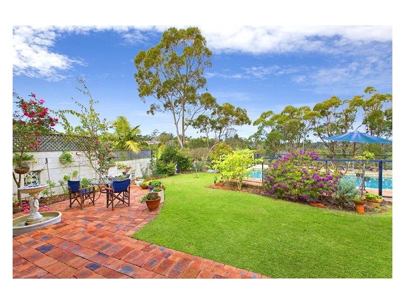 19 WEMBURY ROAD, St Ives NSW 2075