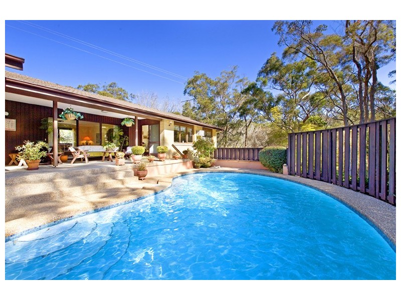 27 MAWSON STREET, St Ives NSW 2075