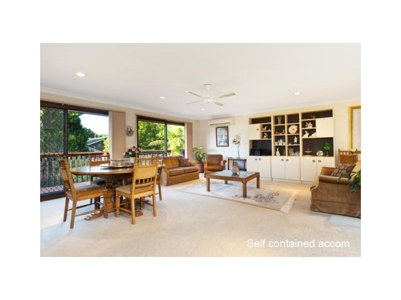 1 GARRICK ROAD, St Ives NSW 2075