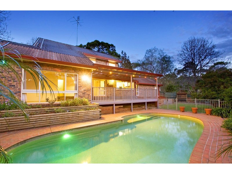 44 WAIPORI STREET, St Ives NSW 2075