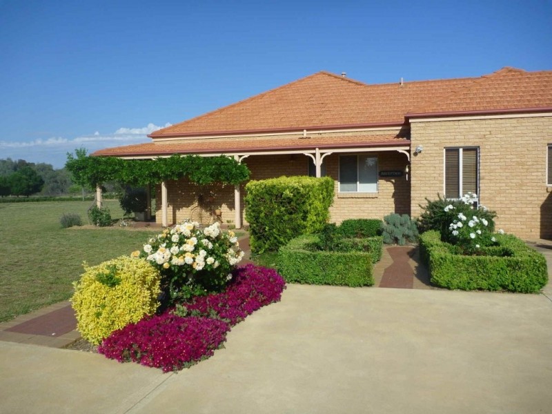 LOT 124 OLD SHOWGROUND ROAD, Jerilderie NSW 2716