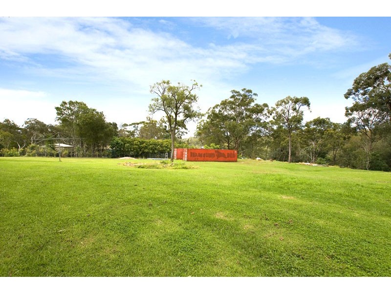 21 RAYM ROAD, Kenthurst NSW 2156