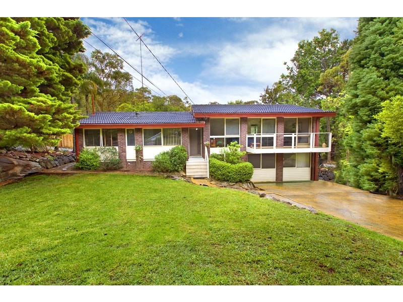 25 HILLSIDE AVENUE, St Ives NSW 2075