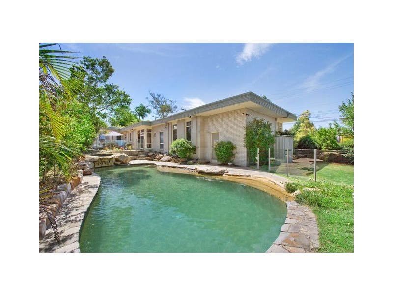 15 MOORHOUSE AVENUE, St Ives NSW 2075
