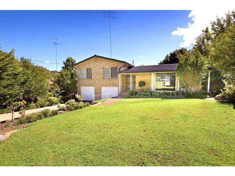 75 KITCHENER STREET, St Ives NSW 2075