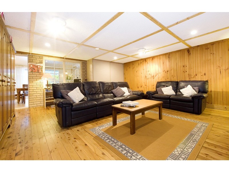 20 TIMBARRA ROAD, St Ives NSW 2075