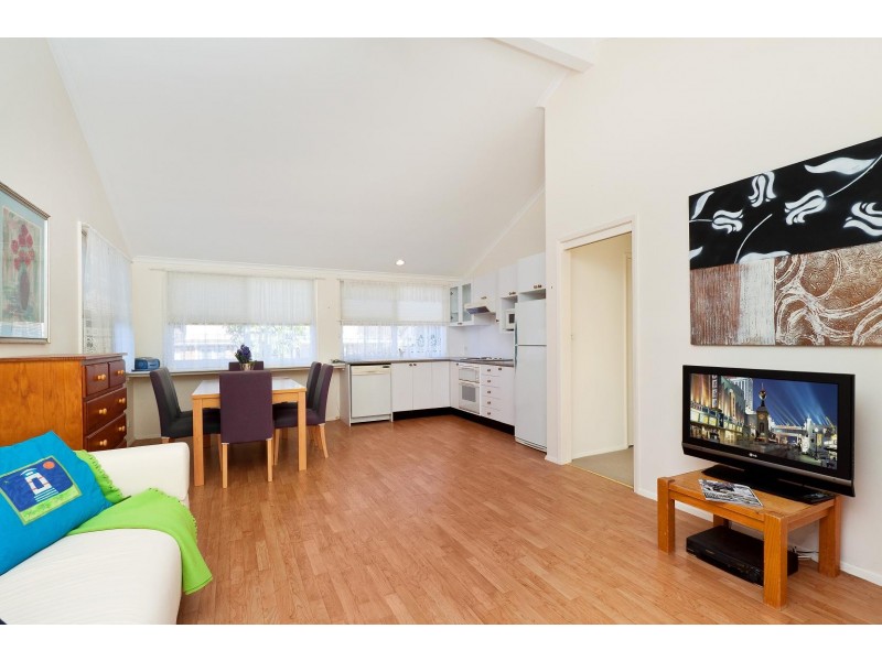 20 TIMBARRA ROAD, St Ives NSW 2075