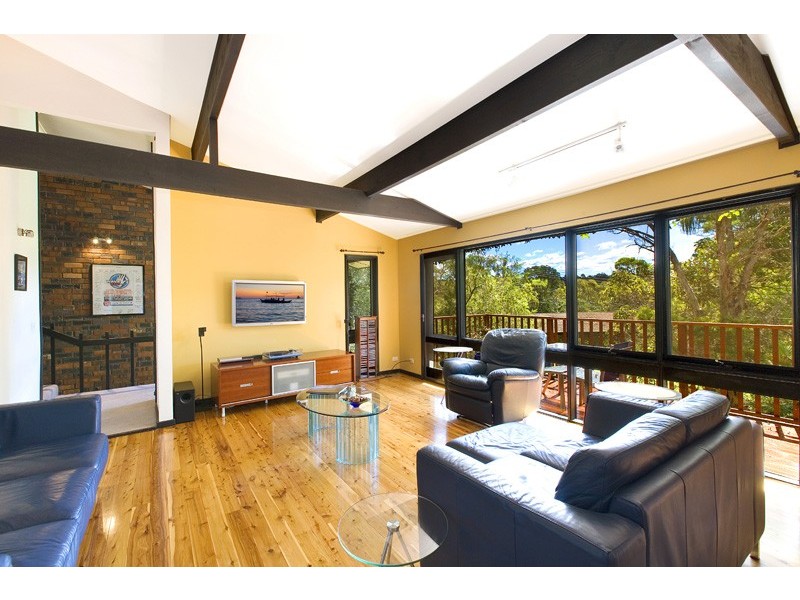 8 OTAKI PLACE, St Ives NSW 2075
