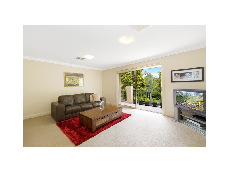 5 SHANNON STREET, St Ives NSW 2075