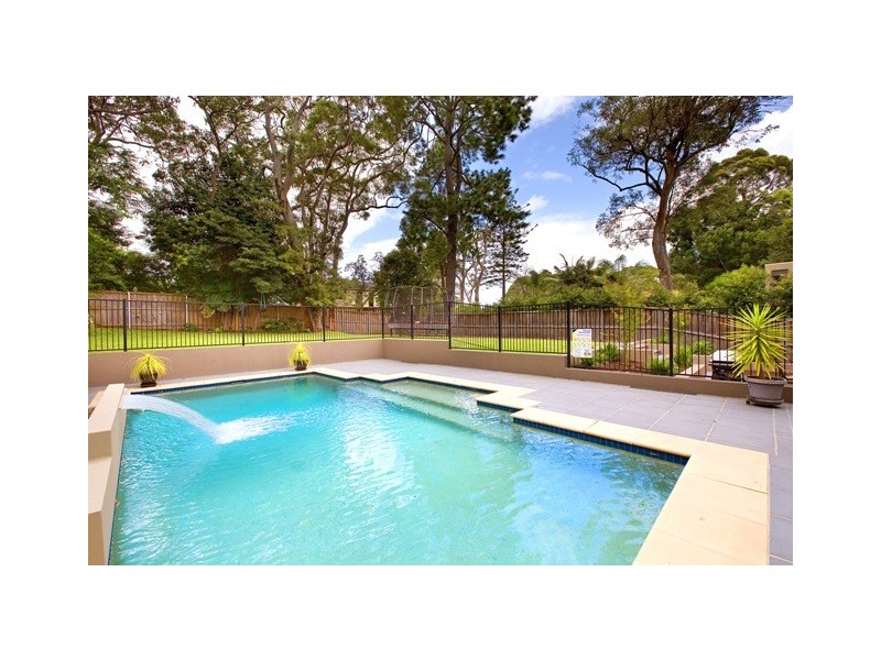 5 SHANNON STREET, St Ives NSW 2075