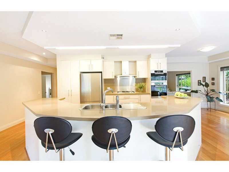 5 SHANNON STREET, St Ives NSW 2075