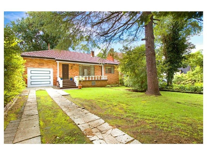 20 PUTARRI AVENUE, St Ives NSW 2075