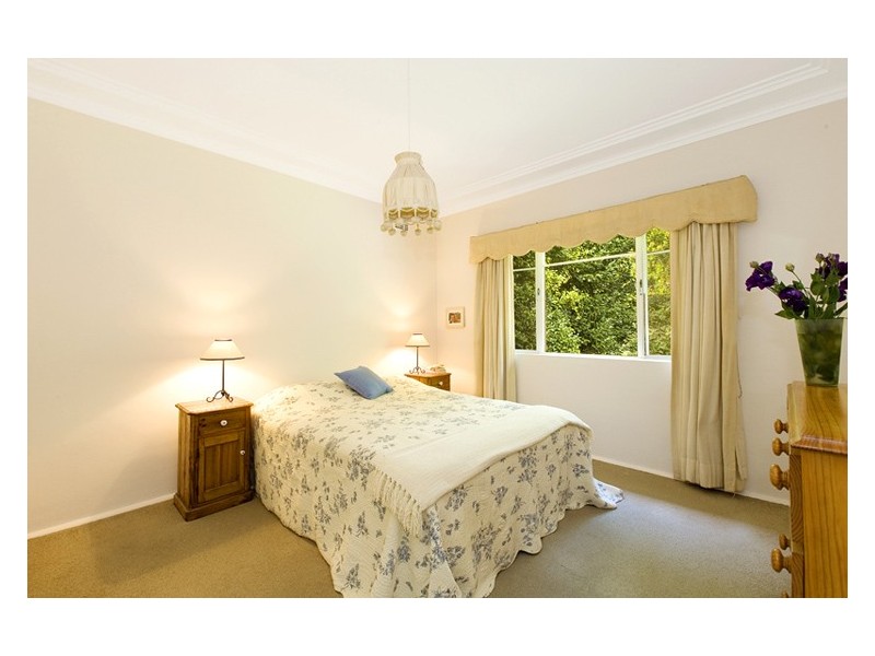 20 PUTARRI AVENUE, St Ives NSW 2075