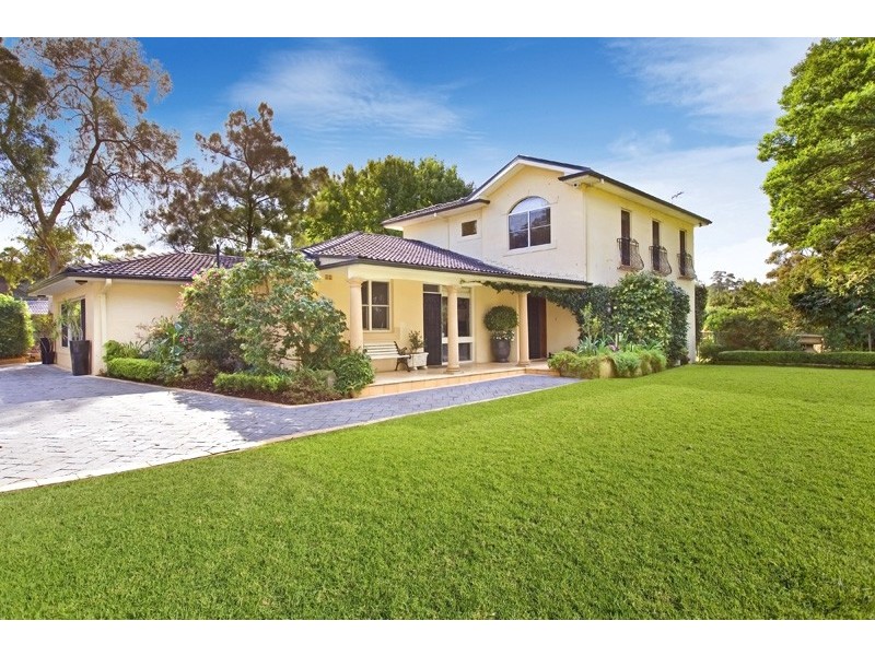 86 EASTERN ARTERIAL ROAD, St Ives NSW 2075