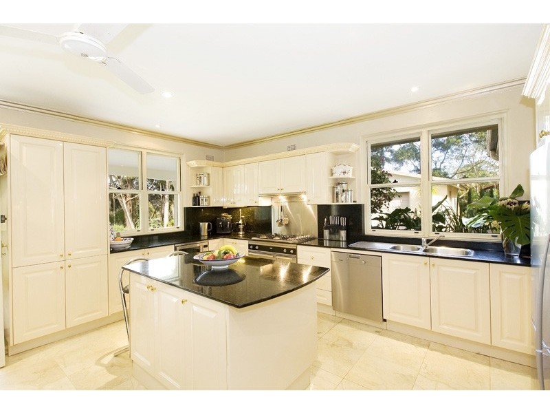 86 EASTERN ARTERIAL ROAD, St Ives NSW 2075