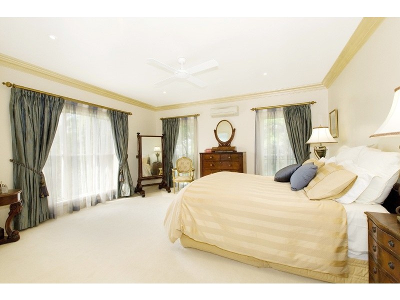 86 EASTERN ARTERIAL ROAD, St Ives NSW 2075