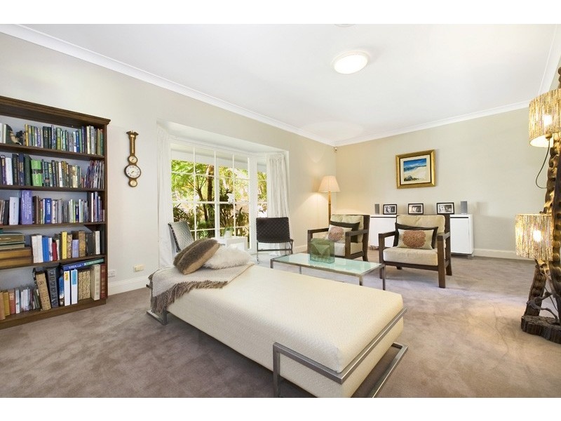 4 JOALAH CLOSE, St Ives NSW 2075