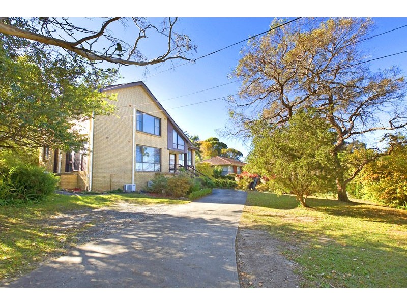 27 BURDEKIN CRESCENT, St Ives NSW 2075