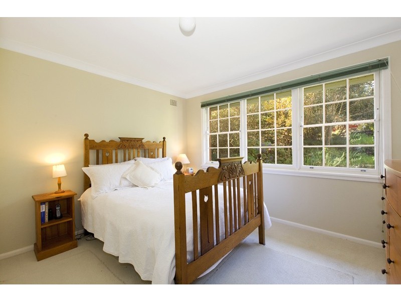 60 BURDEKIN CRESCENT, St Ives NSW 2075