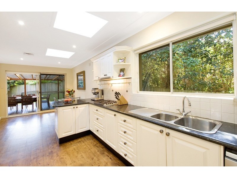 23 LYNBARA AVENUE, St Ives NSW 2075