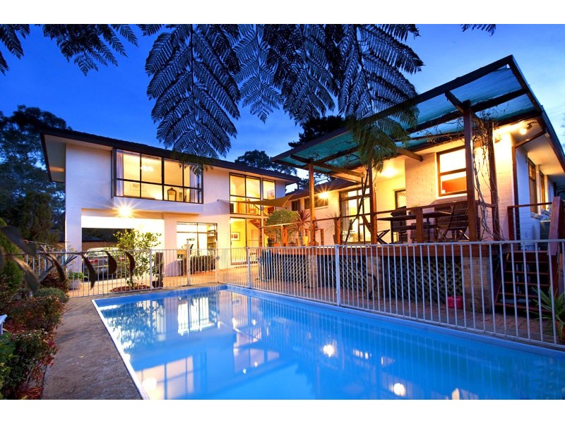 7 ROMA ROAD, St Ives NSW 2075