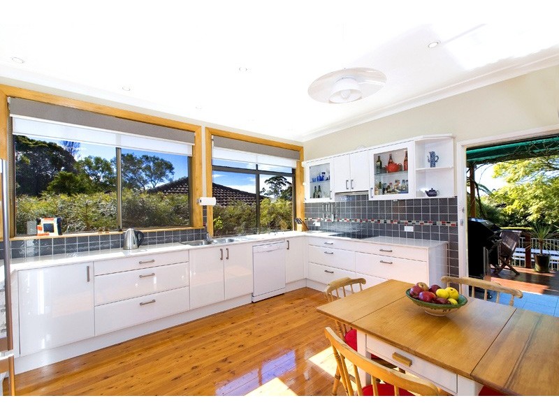 7 ROMA ROAD, St Ives NSW 2075