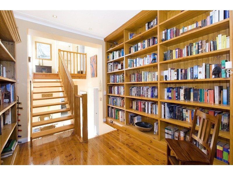 7 ROMA ROAD, St Ives NSW 2075