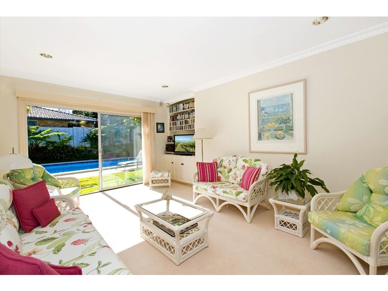 6 OAK HILL CLOSE, St Ives NSW 2075