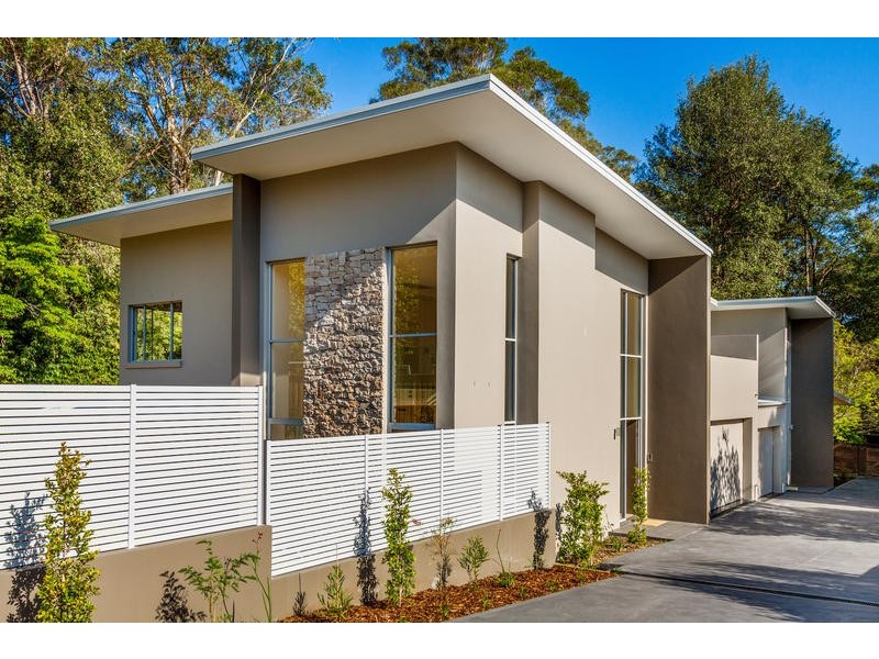 8 KILLEATON STREET, St Ives NSW 2075