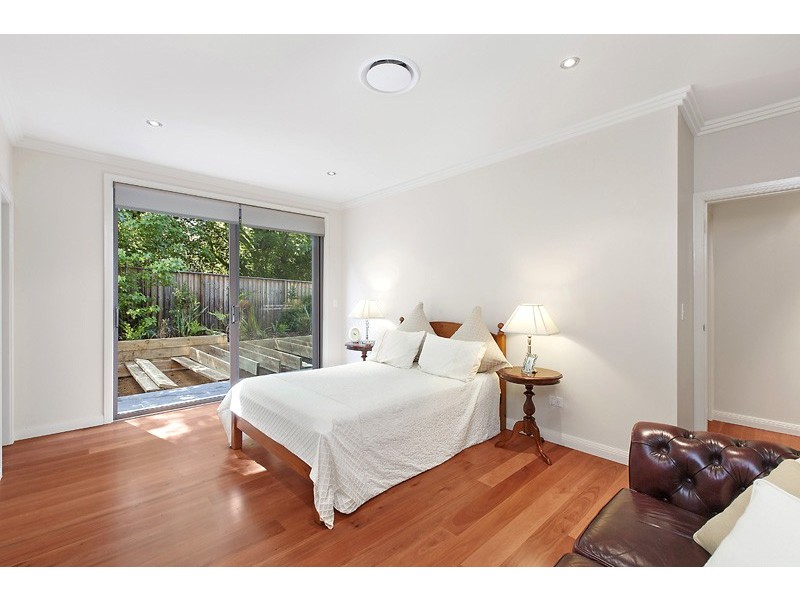 8 KILLEATON STREET, St Ives NSW 2075