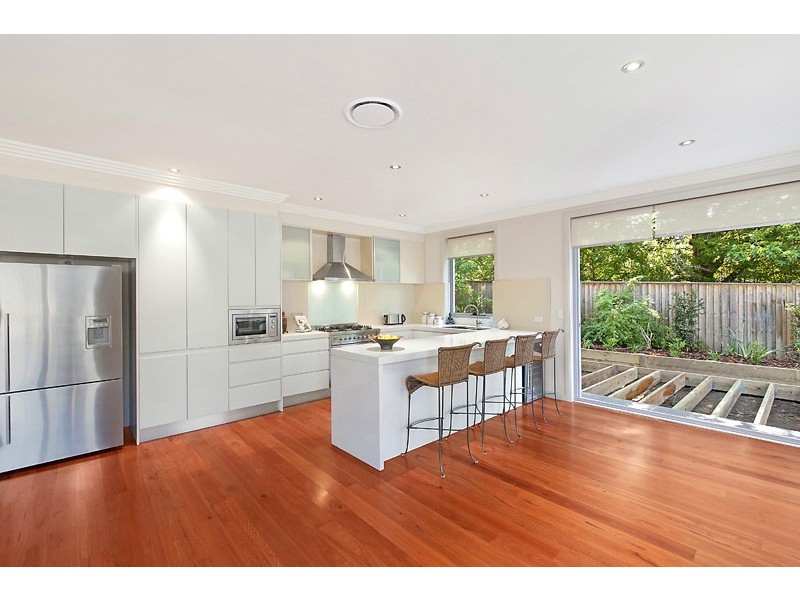 8 KILLEATON STREET, St Ives NSW 2075