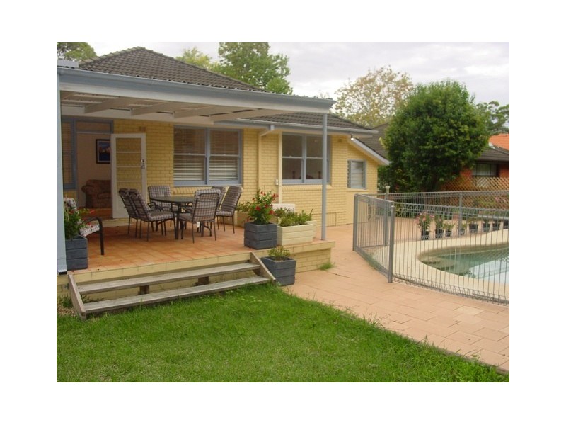9 GARRICK ROAD, St Ives NSW 2075