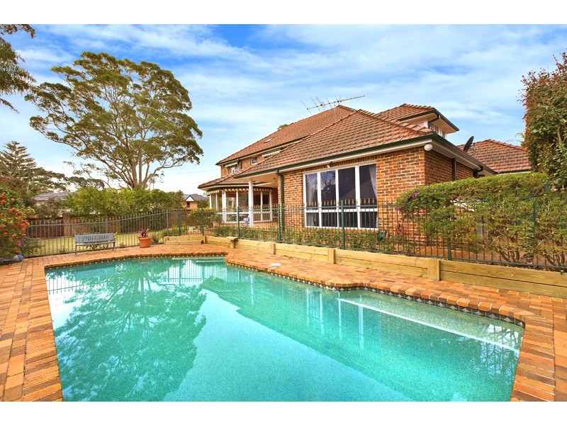 60 BENAROON AVENUE, St Ives NSW 2075