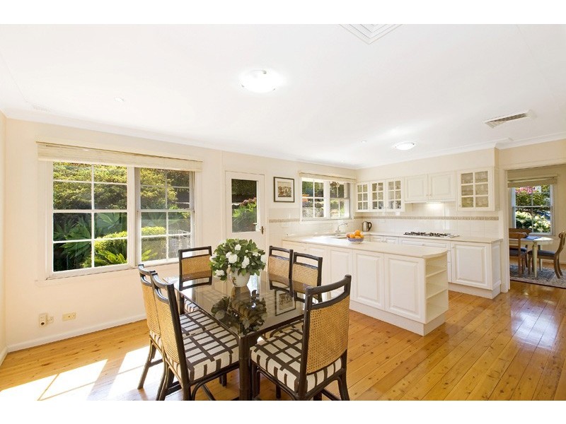 1 WEMBURY ROAD, St Ives NSW 2075