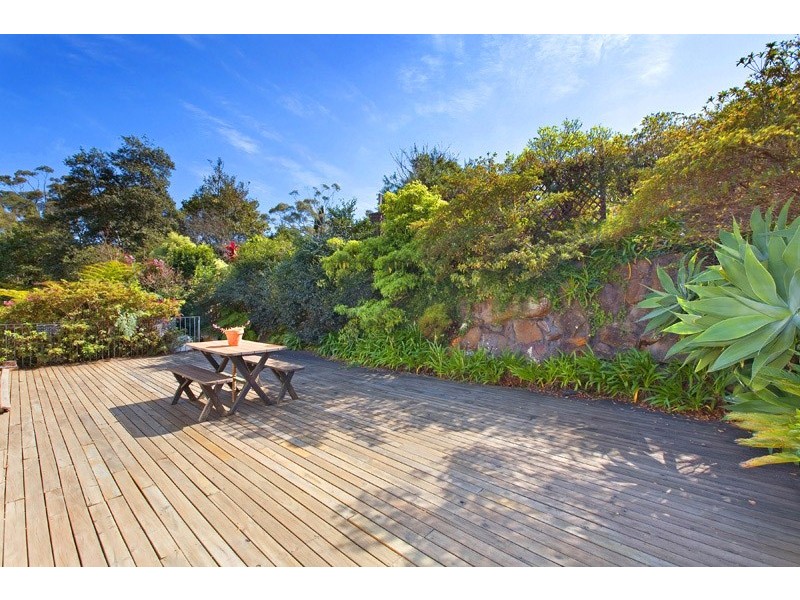 1 WEMBURY ROAD, St Ives NSW 2075