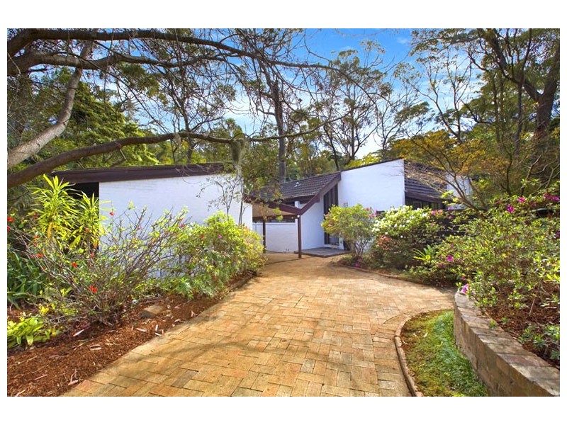 4 STADDON CLOSE, St Ives NSW 2075